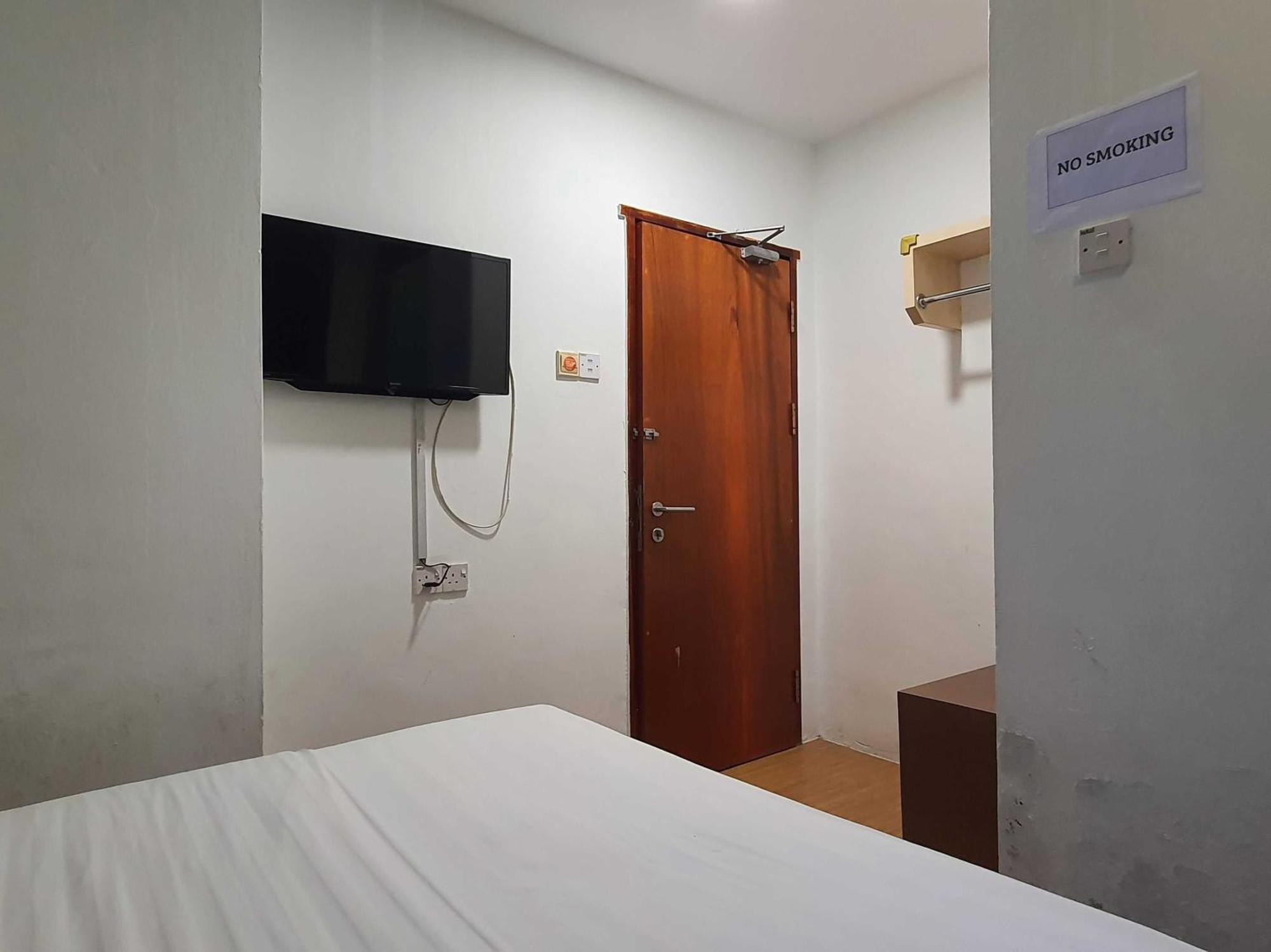 Oyo 91053 Signature Inn Miri Εξωτερικό φωτογραφία