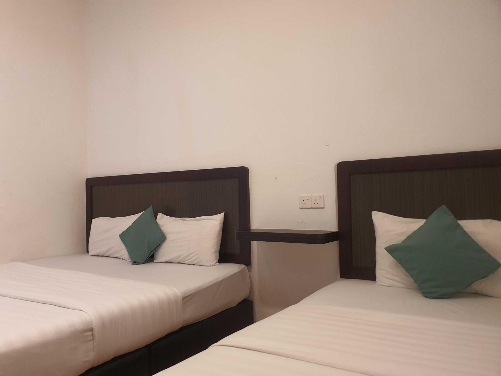 Oyo 91053 Signature Inn Miri Εξωτερικό φωτογραφία