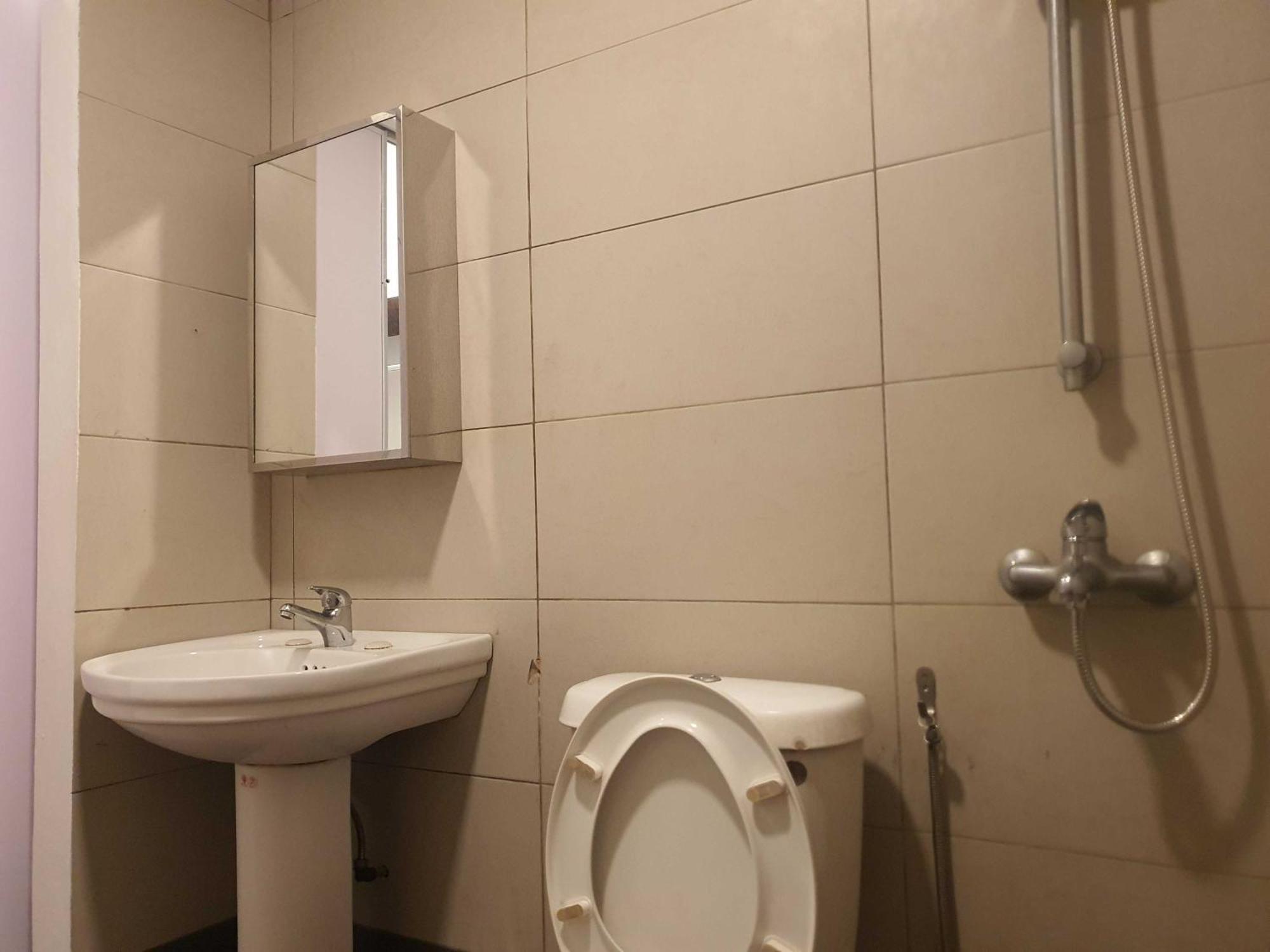Oyo 91053 Signature Inn Miri Εξωτερικό φωτογραφία